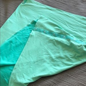 Lululemon Vinyasa Reversible Green Stripe Scarf